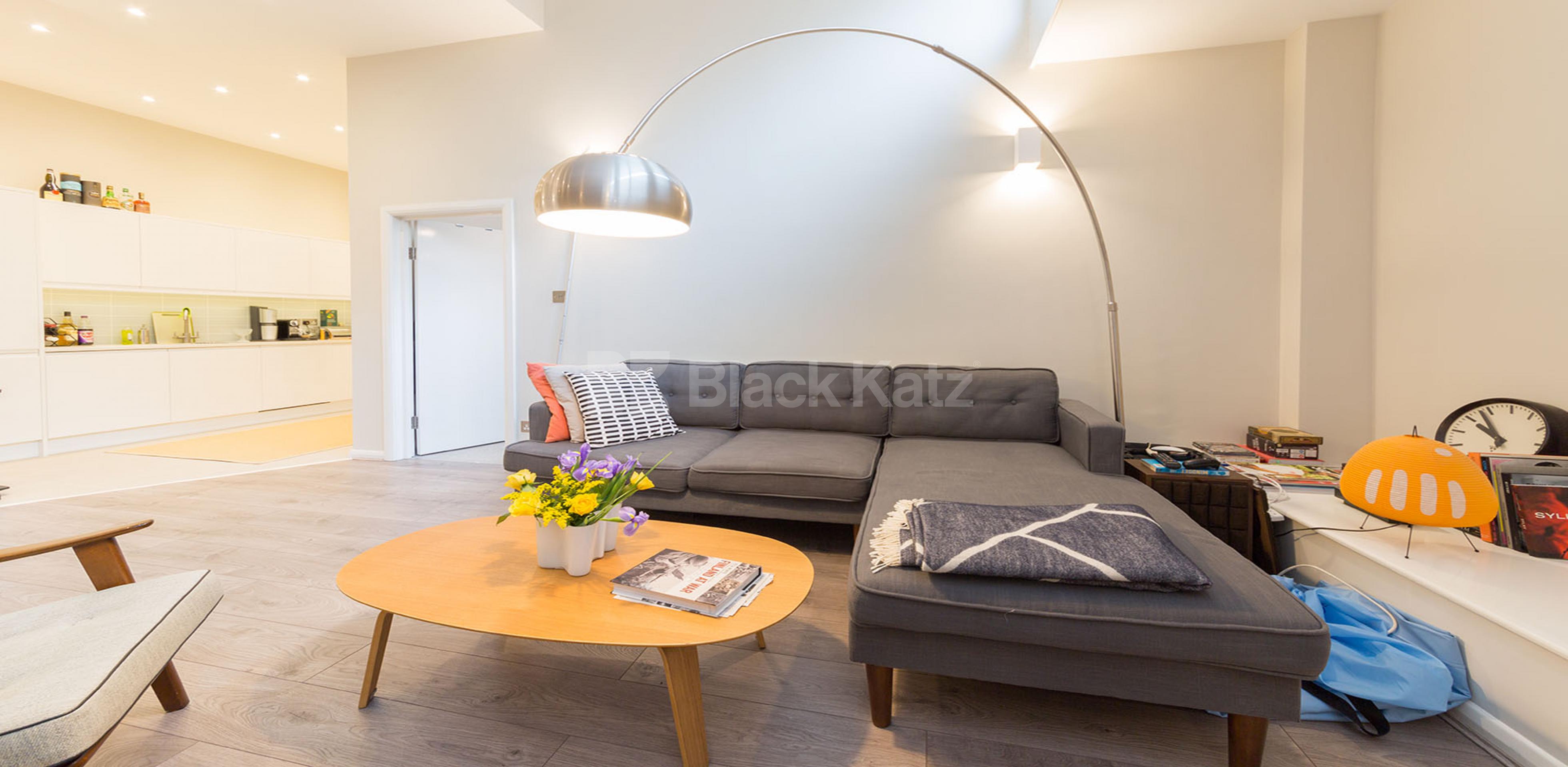 			WAREHOUSE CONVERSION IN ANGEL-OLD STREET-SHOREDITCH, 1 Bedroom, 1 bath, 1 reception Flat			 EAGLE HOUSE-EAGLE WHARF ROAD, ANGEL-OLD STREET-SHOREDITCH N1